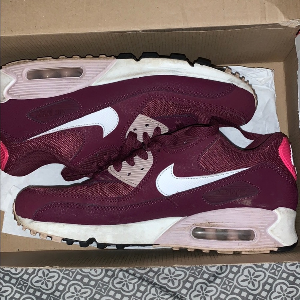 Nike Air Max.